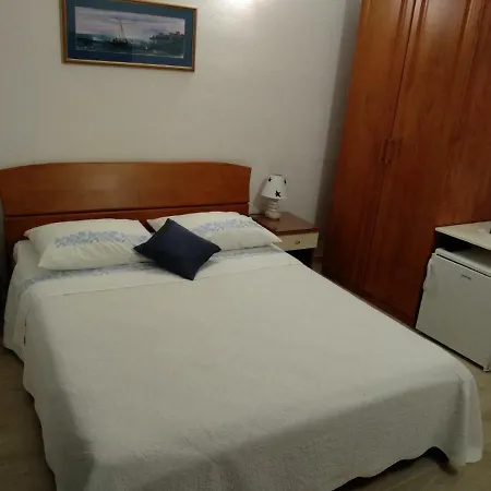 And Niksa Pensjonat Podgora (Split-Dalmatia)